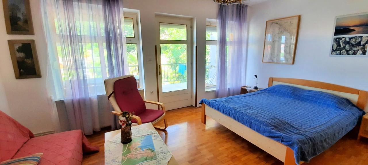 Apartmani Iskra Krk Town Εξωτερικό φωτογραφία