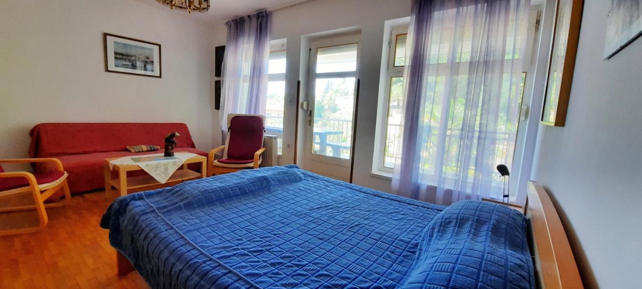 Apartmani Iskra Krk Town Εξωτερικό φωτογραφία